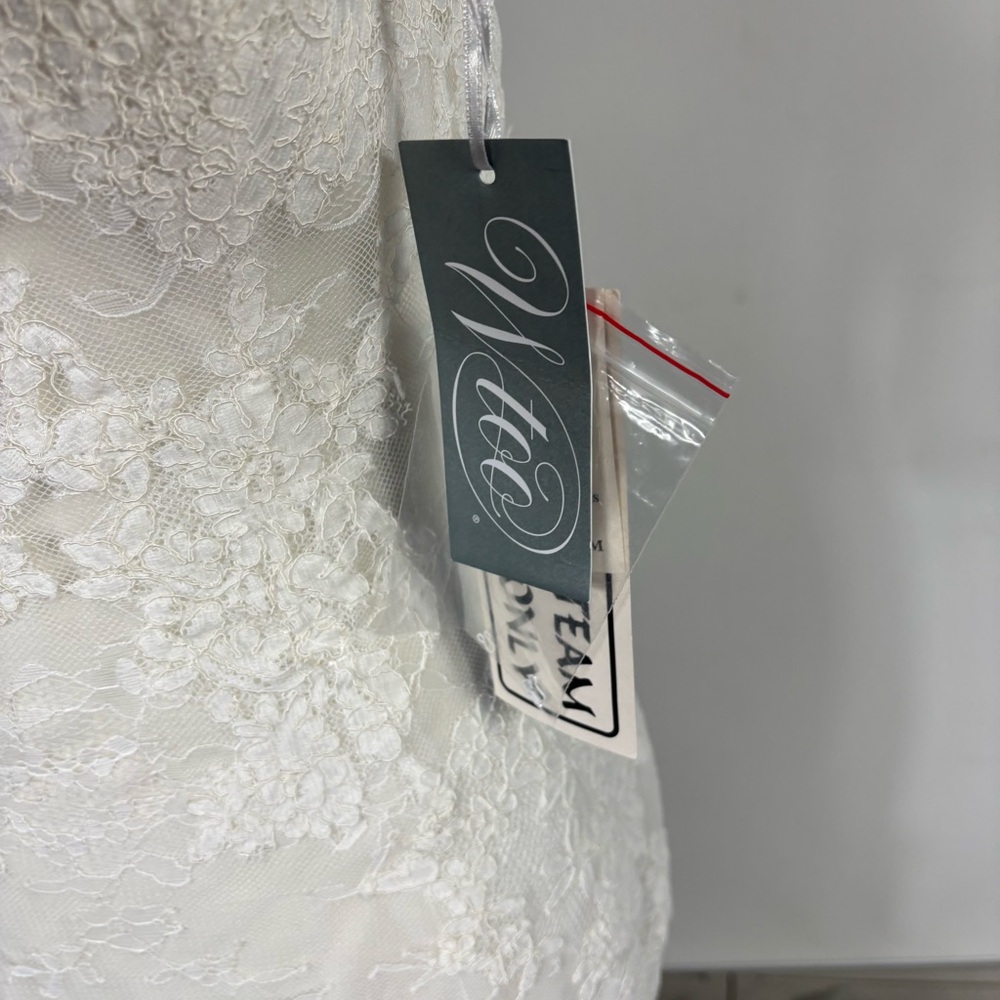WTOO 19706 Curvalicious Ivory Oyster Lace Sweetheart Wedding Dress Size 8 NWT - Picture 10 of 14